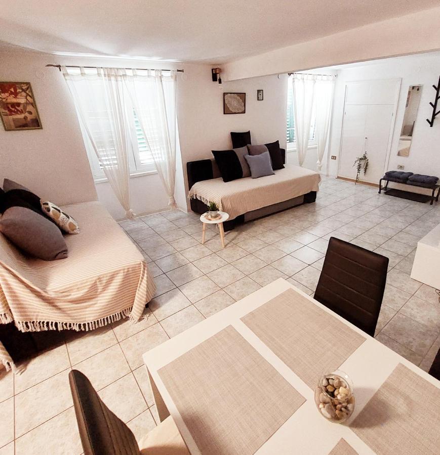 Apartment Obala شيبينيك المظهر الخارجي الصورة